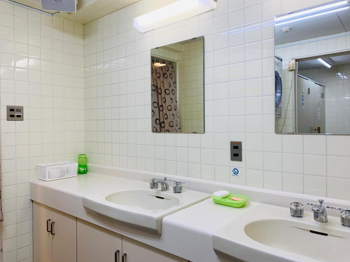 פוקואוקה Guesthouse Shiawase Eki מראה חיצוני תמונה