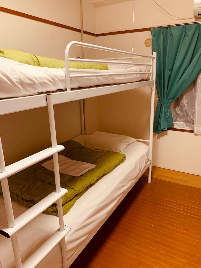 פוקואוקה Guesthouse Shiawase Eki מראה חיצוני תמונה